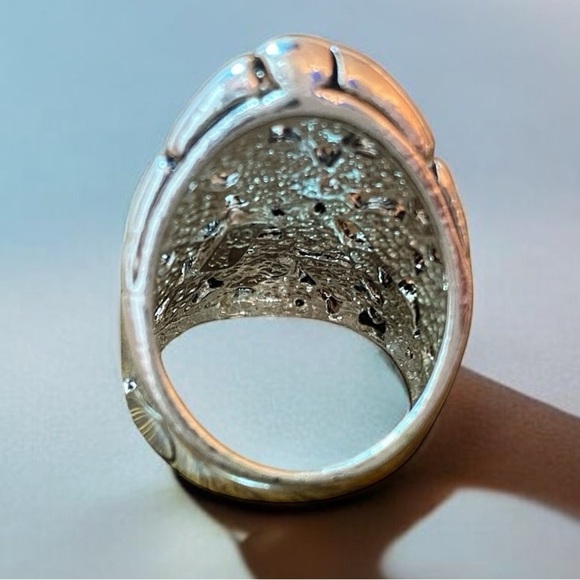Vintage Concave Cut Out Knuckle Ring in Silver (tone) Size 7 - Picture 2 of 4